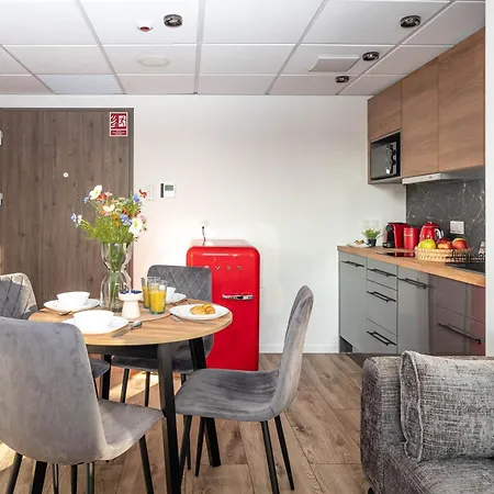 Superapart Pileckiego 258 - Ursynow, Parking